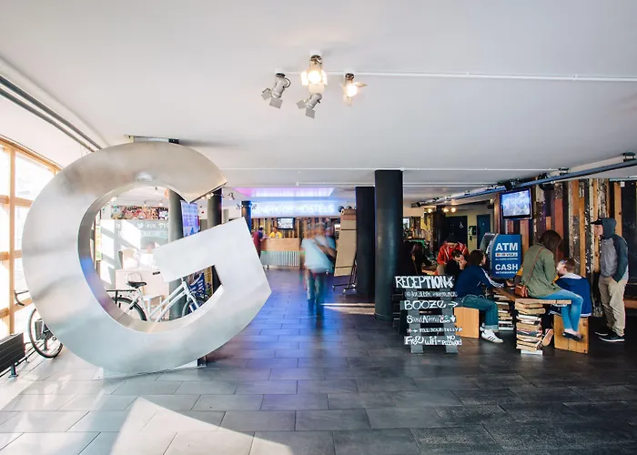 Generator Хостел